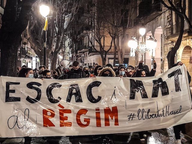 Manifestación en Girona contra el encarcelamiento de Pablo Hasel