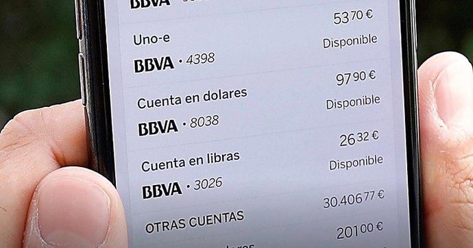Archivo - Foto de recurso de la aplicación móvil de BBVA. Agregador financiero de BBVA