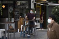 La facturación del sector servicios cae un 13,5% en 2020, por debajo de la media nacional, y el empleo un 4,9%