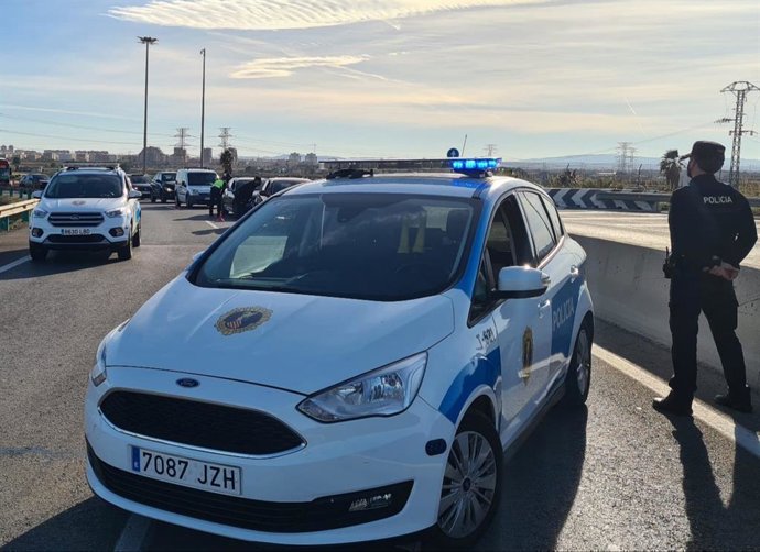 Coronavirus.- El segundo fin de semana de cierre de grandes ciudades empieza con menos retenciones