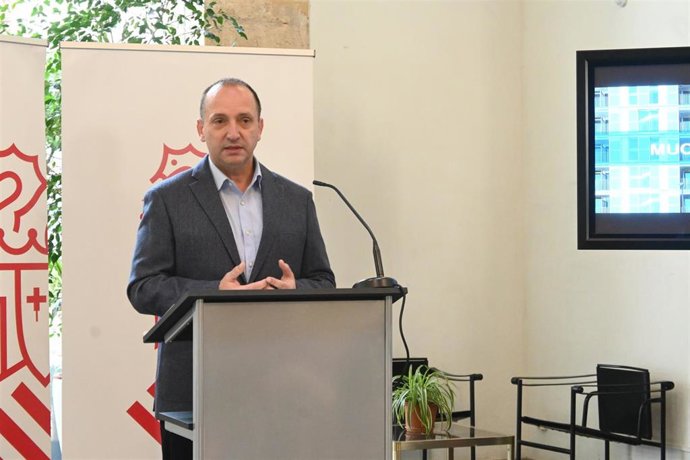 Martínez Dalmau en la presentación del concurso