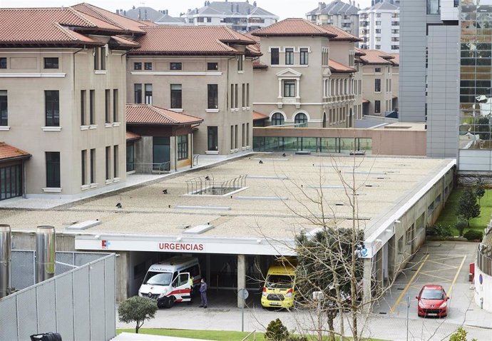 Archivo - Vista general del Hospital Universitario Marqués de Valdecilla. Archivo