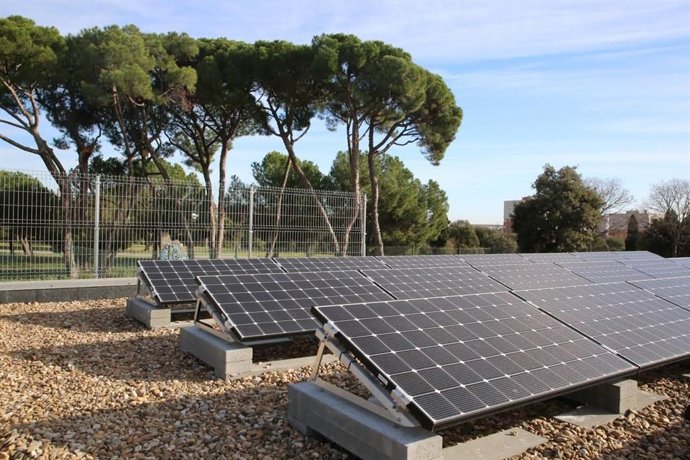 Archivo - Cubierta solar fotovoltaica