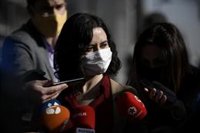 Ayuso liderará en los próximos días una reunión de trabajo con la Consejería de Sanidad sobre vacunación