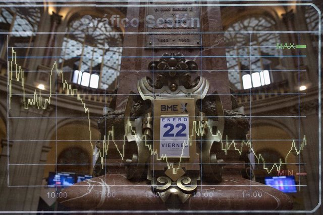 Archivo - Calendario colocado en el Palacio de la Bolsa, en Madrid, (España), a 22 de enero de 2021. 