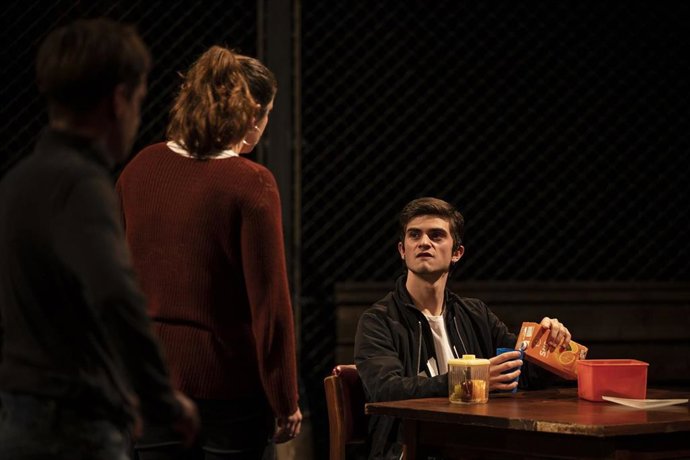 El actor Biel Montoro en una escena de la obra 'La font de la Plvora' de Lltzer Garcia.