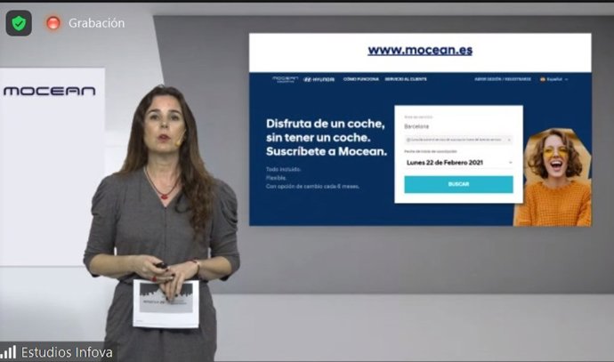 Hyundai explica cómo funciona la página web para alquilar un coche en Mocean, en una presentación telemática.