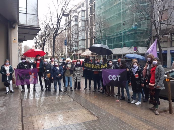 IAC, CGT de Catalunya  y otros sindicatos convocan huelga general feminista para el 8 de marzo
