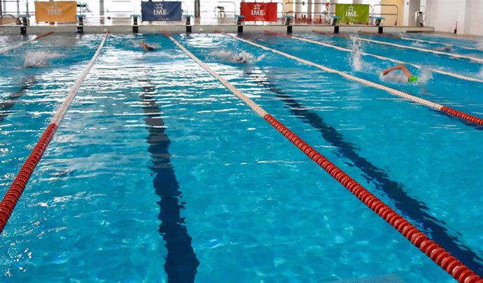 Archivo - Palma elimina el límite de tiempo para utilizar las piscinas del IME y suprime los turnos para acceder.