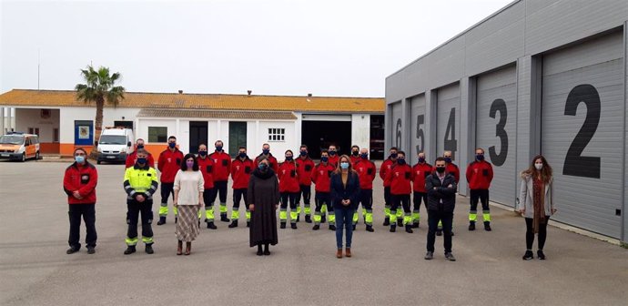 Inauguración del primer curso de capacitación de bomberos en Menorca.