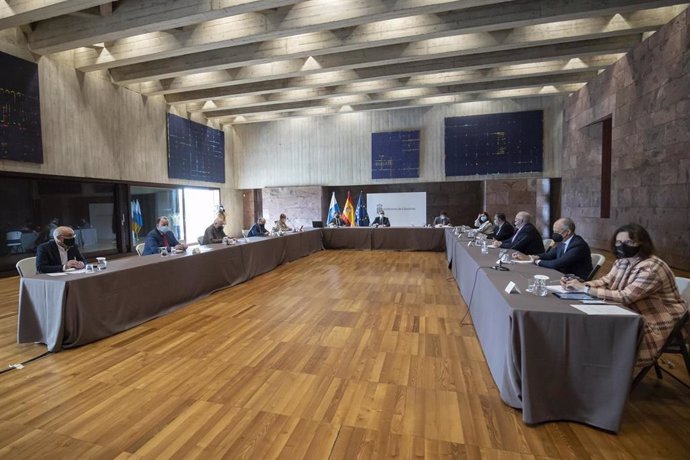 Reunión de la comisión de seguimiento del 'Plan Reactiva' de Canarias