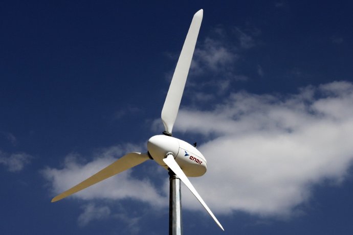 Archivo - Imagen de recurso de aerogeneradores eólicos 