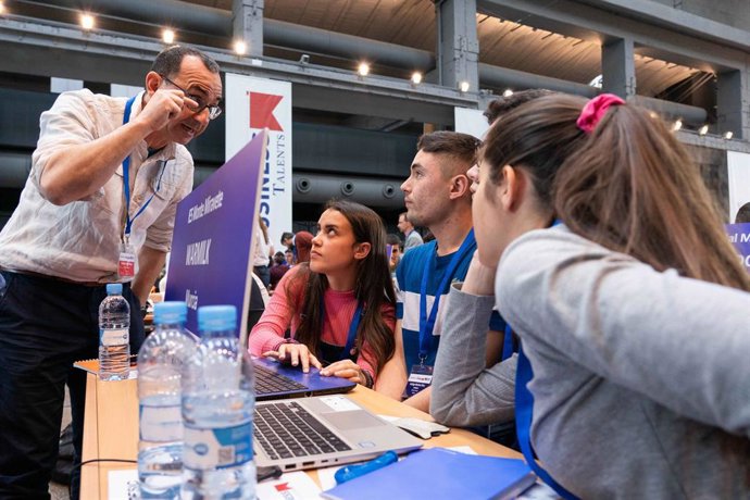`IV Informe Young Business Talents: La Visión Del Profesor