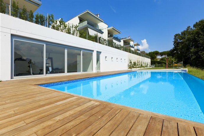 Archivo - Residence with swimming pool