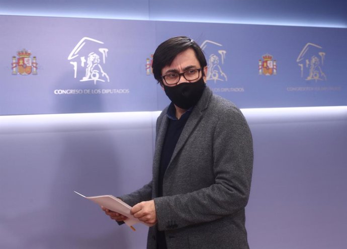 Archivo - El secretario primero del Congreso y diputado de ECP, Gerardo Pisarello en rueda de prensa posterior a la Mesa del Congreso de los Diputados, en Madrid (España), a 15 de diciembre de 2020.