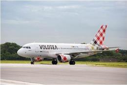 Archivo - Avión de Volotea