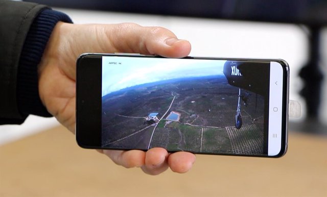 Vodafone y la Guardia Civil prueban el uso de drones con 5G para mejorar la vigilancia en zonas rurales