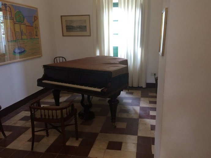La habitación de la Casa de la Huerta de San Vicente en donde se encuentra el piano de Federico García Lorca