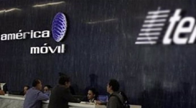 Archivo - América Móvil ofrece 2.700 millones en bonos canjeables por acciones de la operadora neerlandesa KPN