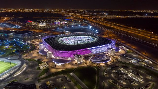 Archivo - Imagen de la inaguración del estadio Ahmad Bin Ali, el cuarto nuevo estadio construido para la Copa del Mundo de Fútbol en Qatar.