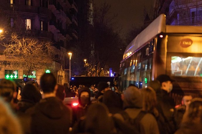 Barcelona ha viscut aquest dimarts la vuitena nit consecutiva de disturbis