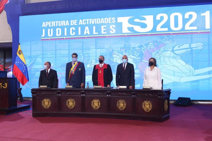 Archivo - Nicolás Maduro preside un acto judicial