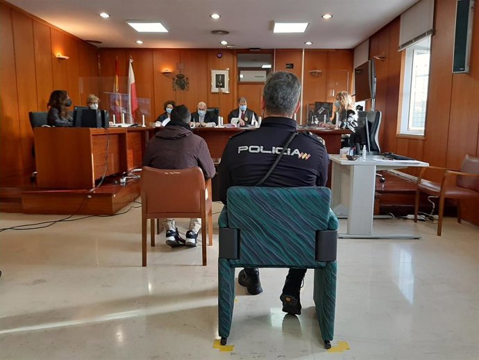 Juicio al acusado de coacciones y agresiones a su ex, condenado a casi 15 años de prisión