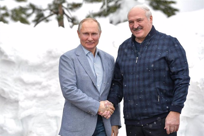 Imagen de los presidentes de Rusia y Bielorrusia, Vladimir Putin y Alexander Lukashenko, en Sochi.