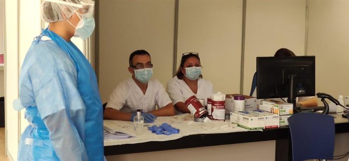 Archivo - Líneas COVID express en Son Dureta