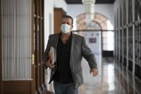 Diputados no adscritos señalan que el Parlamento ha movilizado a un "vigilante" que limita el acceso a sus dependencias