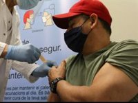 Los presos en cárceles catalanas empiezan a recibir dosis de la vacuna AstraZeneca