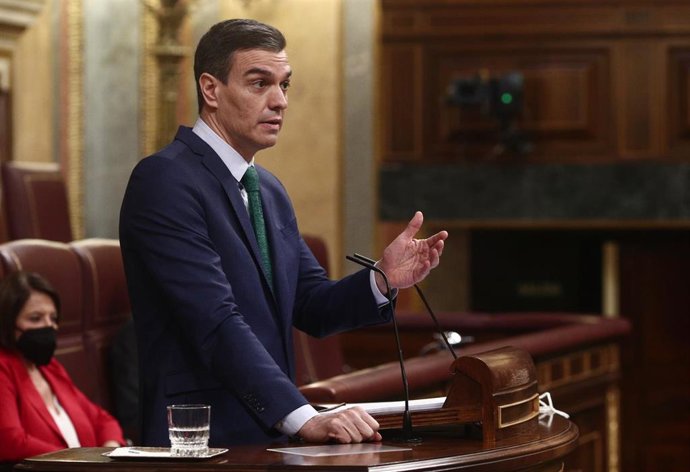 El presidente del Gobierno, Pedro Sánchez, durante su intervención en una sesión de Control al Gobierno en el Congreso de los Diputados, en Madrid, (España), a 24 de febrero de 2021. 