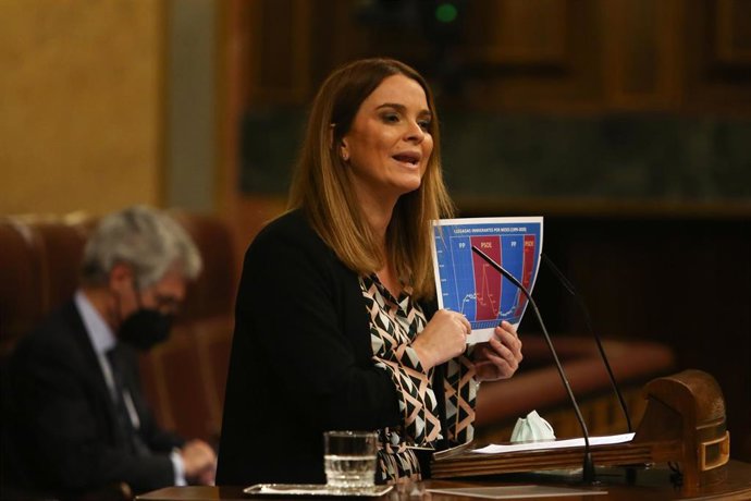 Archivo - La portavoz de Igualdad del PP en el Congreso, Margarita Prohéns