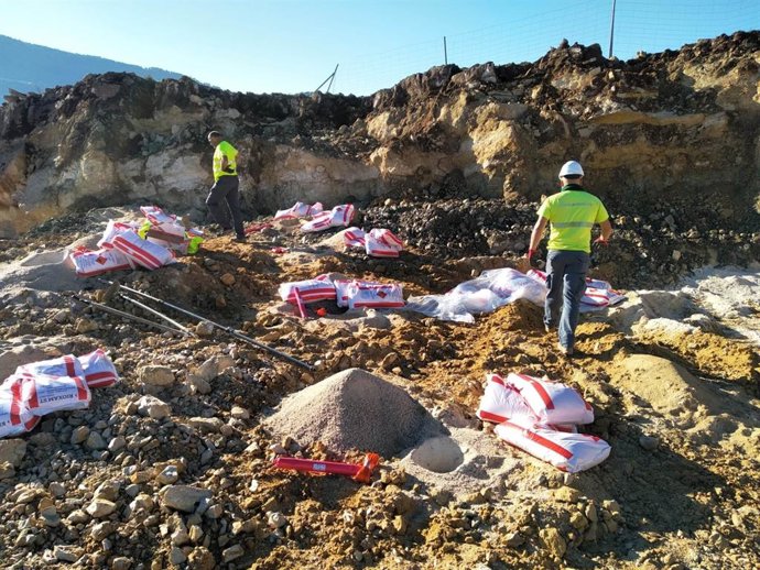 Preparación de voladura controlada en una cantera