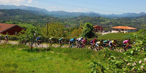 1. La Vuelta a Asturias volverá a disputarse en 2021 y contará con el Movistar Team