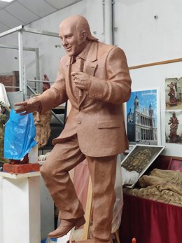 Estatua del humorista Chiquito de la Calzada