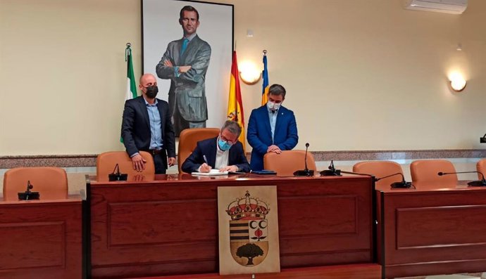 Visita del delegado de Turismo de la Junta en Granada a Ogíjares.