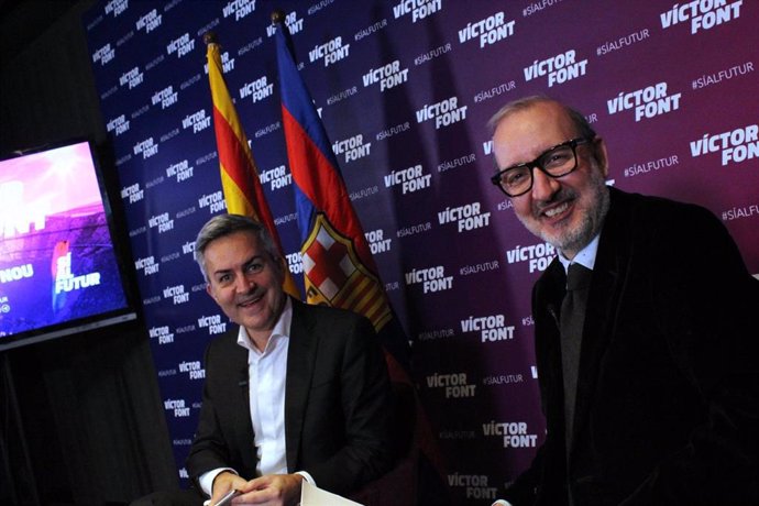 El candidato a la presidencia del FC Barcelona Víctor Font (izquierda) junto a Antoni Bassas en una comparecencia de 'Sí al Futur'