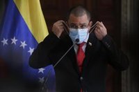 Arreaza dice que la visita de González Laya a Colombia "promueve" el bloqueo y con ello la crisis migratoria