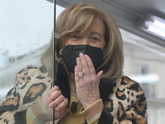 MARÍA TERESA CAMPOS