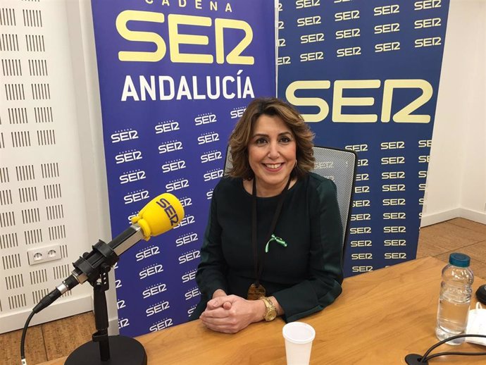 La secretaria general del PSOE-A, Susana Díaz, en una entrevista en la Cadena SER Andalucía.