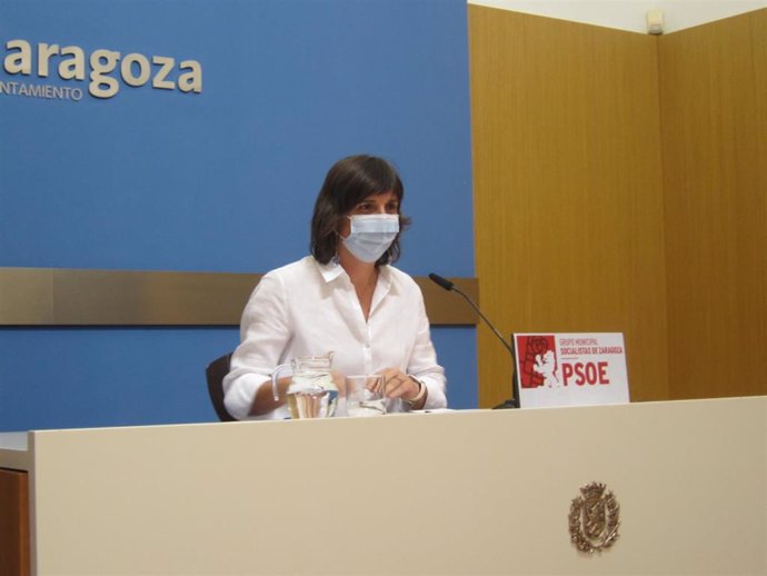 Archivo - La portavoz del PSOE en el Ayuntamiento de Zaragoza, Lola Ranera