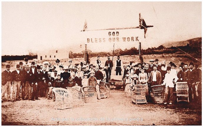 El 26 de febrero de 1883, la compañía británica Swanston inició la construcción del Puerto de La Luz bajo el lema 'God bless our work'