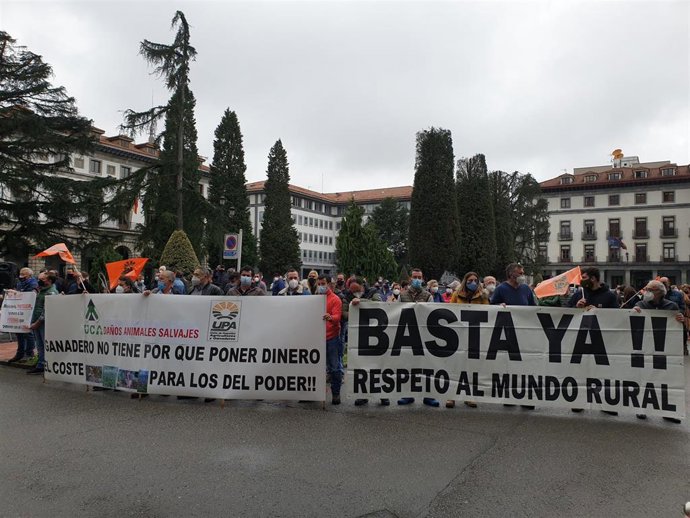 Concentración convocada por UCA.