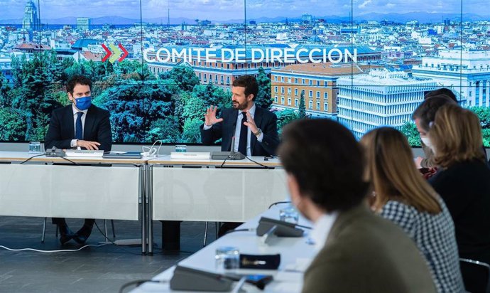 El líder del PP, Pablo Casado, reúne al comité de dirección del PP para explicar los escollos de la negociación con el PSOE para renovar el CGPJ. En Madrid, a 26 de febrero de 2021.