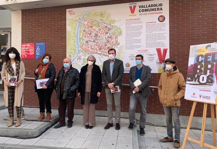 Presentación de los nuevos paneles en los Centros Cívicos sobre la Valladolid Comunera.