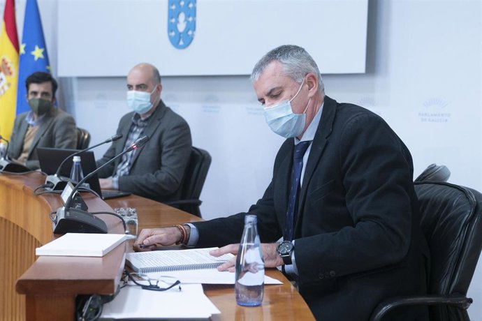 El director xeral de Emerxencias, Santiago Villanueva, en una intervención en la Comisión 1 del Parlamento de Galicia