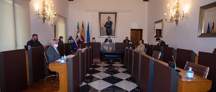 Pleno de la Diputación de Cáceres correspondiente al mes de febrero