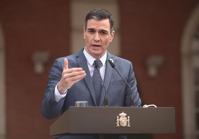 El presidente del gobierno, Pedro Sánchez, ofrece una rueda de prensa en Moncloa tras participar en la reunión del Consejo Europeo Extraordinario sobre el Coronavirus, en Madrid (España), a 26 de febrero de 2021. 