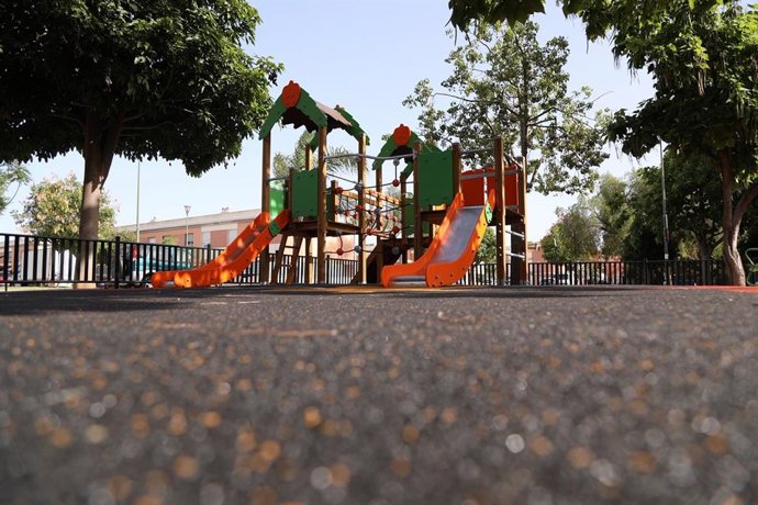 Archivo - Parque Infantil en el Parque El Brillante de Campanillas